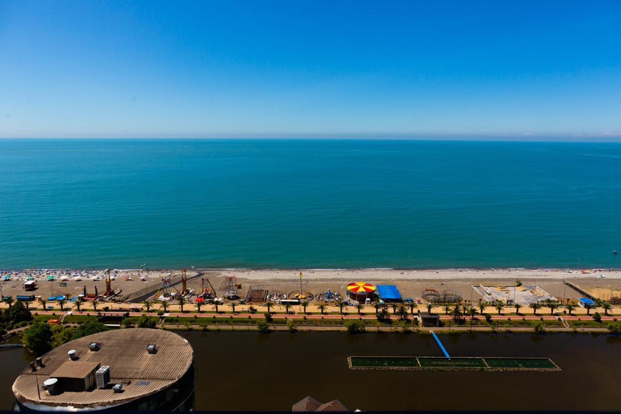 G-Point City Beach Batumi Eksteriør billede
